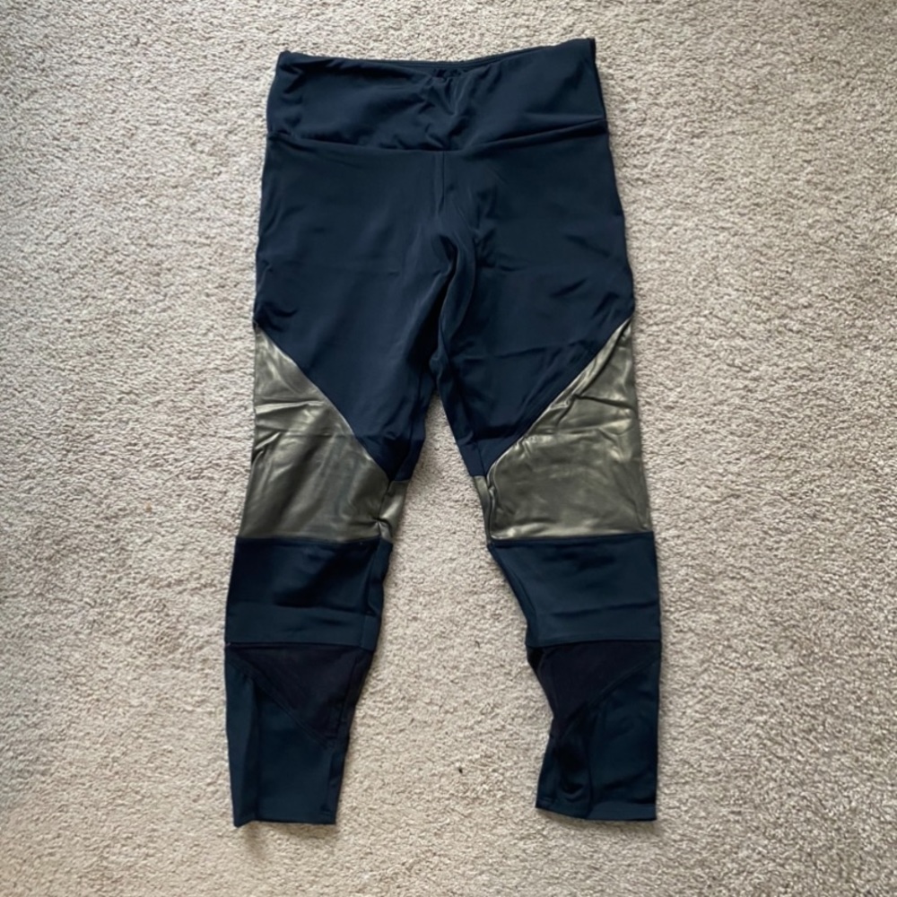metallic cropped leggings